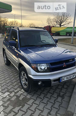 Mitsubishi Pajero Pinin  2000