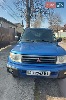 Mitsubishi Pajero Pinin  2002