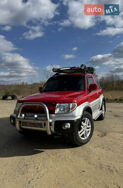 Mitsubishi Pajero Pinin  2000