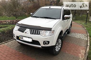 Mitsubishi Pajero Sport  2012