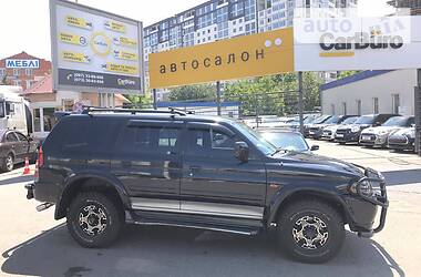 Mitsubishi Pajero Sport  2004