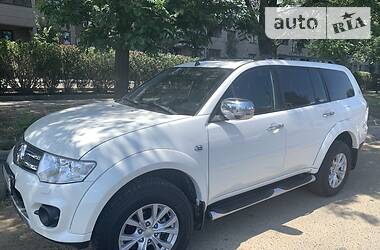 Mitsubishi Pajero Sport  2013