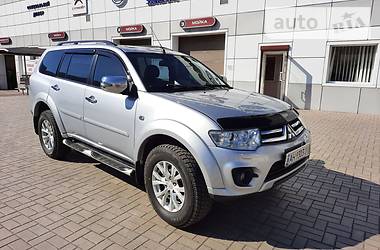 Mitsubishi Pajero Sport  2015