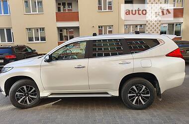 Mitsubishi Pajero Sport  2017