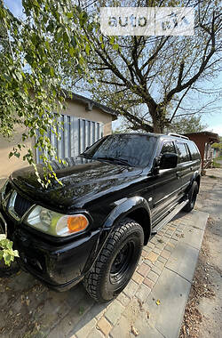 Mitsubishi Pajero Sport  2006