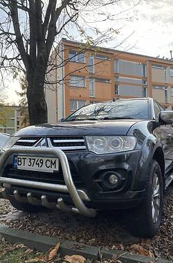 Mitsubishi Pajero Sport  2014