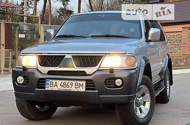 Mitsubishi Pajero Sport  2006