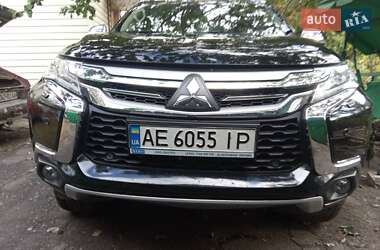 Mitsubishi Pajero Sport 2017