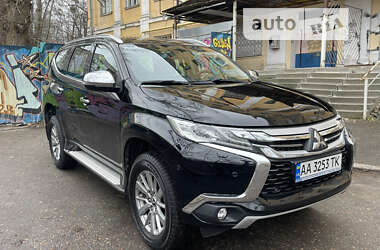 Mitsubishi Pajero Sport  2017