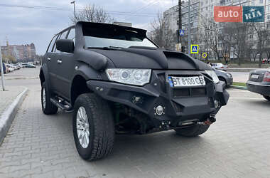 Mitsubishi Pajero Sport  2010