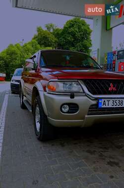 Mitsubishi Pajero Sport  2001