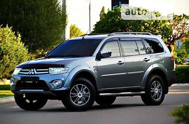 Mitsubishi Pajero Sport  2014