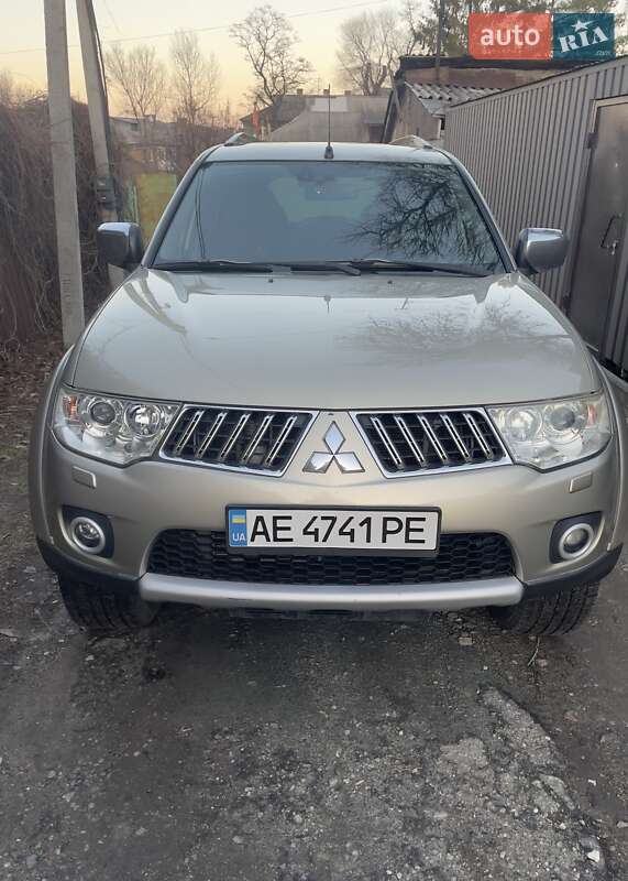 Mitsubishi Pajero Sport