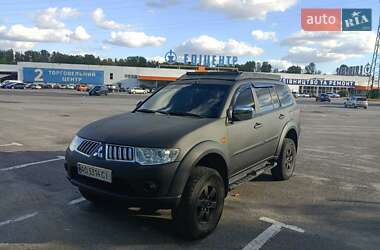 Mitsubishi Pajero Sport 2010