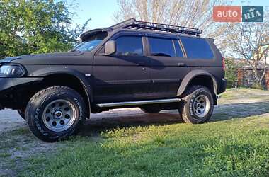 Mitsubishi Pajero Sport  2003