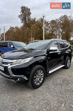 Mitsubishi Pajero Sport 2016