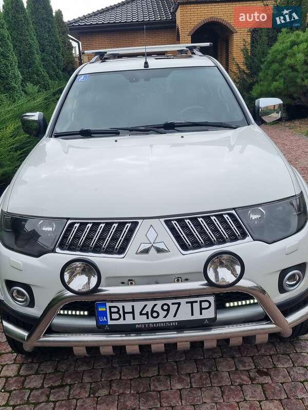 Mitsubishi Pajero Sport