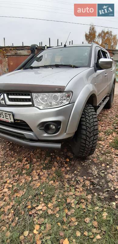 Mitsubishi Pajero Sport