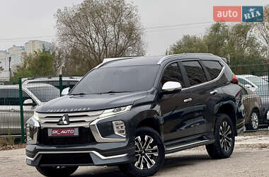 Mitsubishi Pajero Sport  2019
