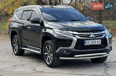 Mitsubishi Pajero Sport  2017