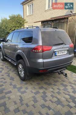 Mitsubishi Pajero Sport  2014