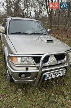 Mitsubishi Pajero Sport  2006