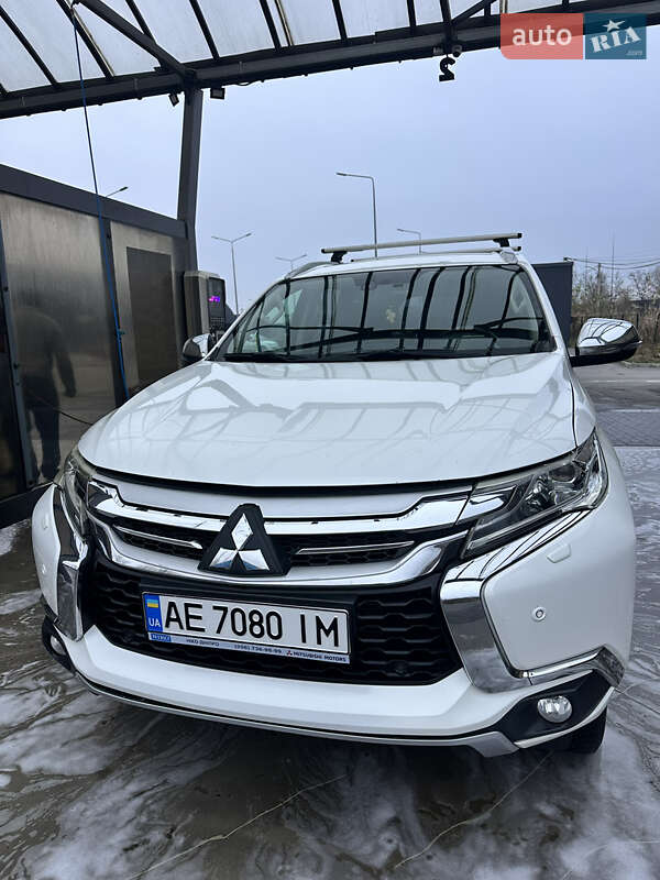 Mitsubishi Pajero Sport