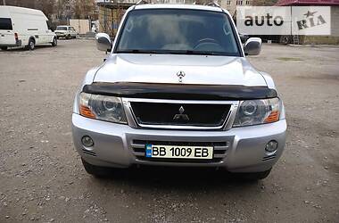 Mitsubishi Pajero Wagon  2004