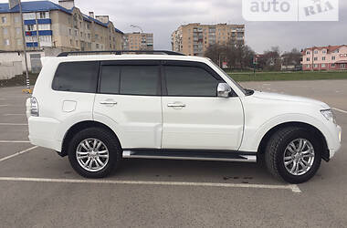 Mitsubishi Pajero Wagon  2013