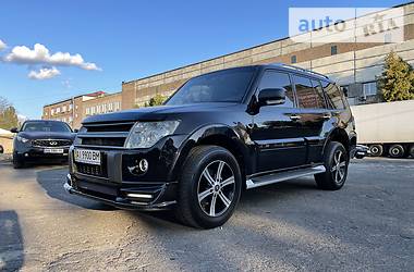 Mitsubishi Pajero Wagon  2011