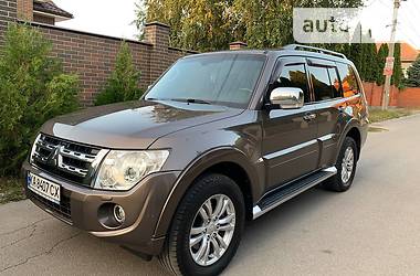 Mitsubishi Pajero Wagon  2011