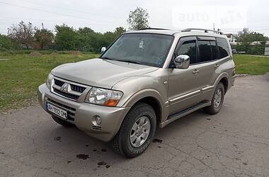 Mitsubishi Pajero Wagon  2003