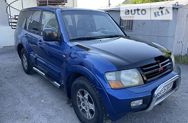 Mitsubishi Pajero Wagon  2000