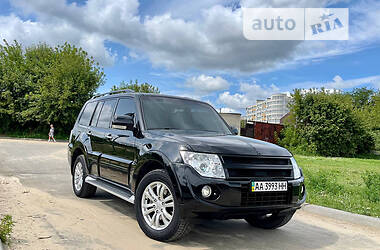 Mitsubishi Pajero Wagon  2013