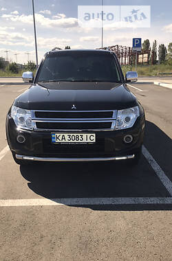 Mitsubishi Pajero Wagon  2013