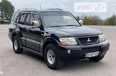 Mitsubishi Pajero Wagon  2004