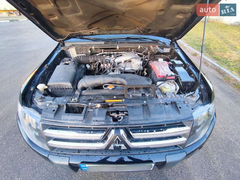 Mitsubishi Pajero Wagon