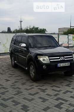 Mitsubishi Pajero Wagon  2008