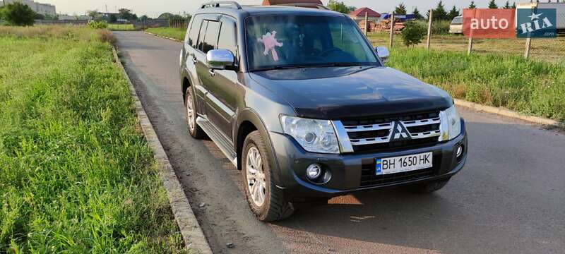 Mitsubishi Pajero Wagon