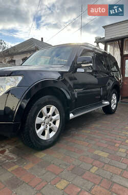 Mitsubishi Pajero Wagon 2010