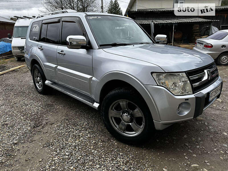 Mitsubishi Pajero Wagon