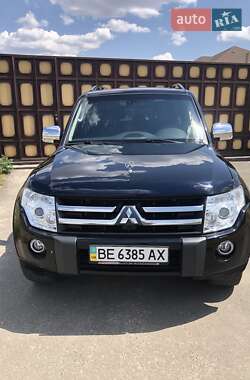 Mitsubishi Pajero Wagon  2010
