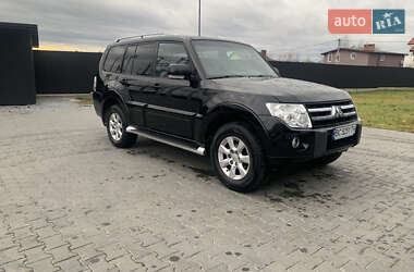 Mitsubishi Pajero Wagon  2011