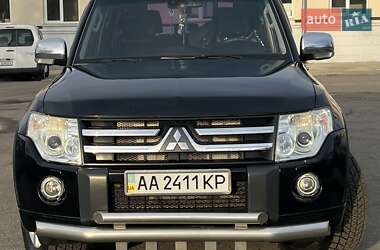 Mitsubishi Pajero Wagon  2011