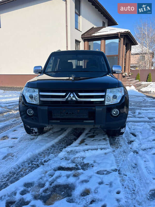 Mitsubishi Pajero Wagon