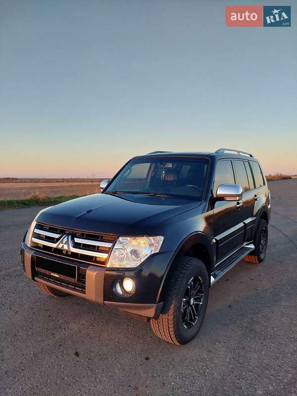 Mitsubishi Pajero Wagon