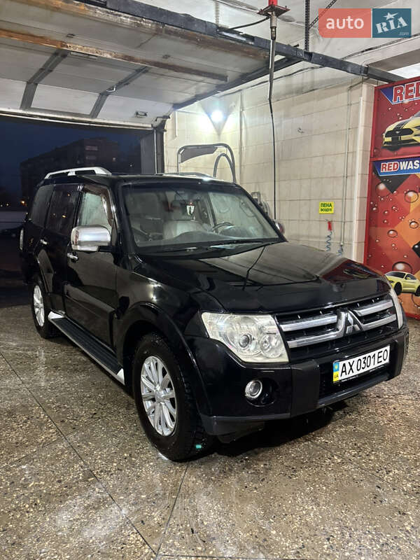 Mitsubishi Pajero Wagon