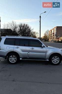 Mitsubishi Pajero Wagon 2008