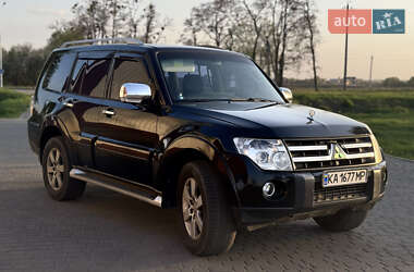 Mitsubishi Pajero Wagon  2008