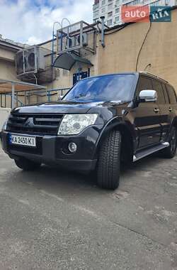 Mitsubishi Pajero Wagon 2008